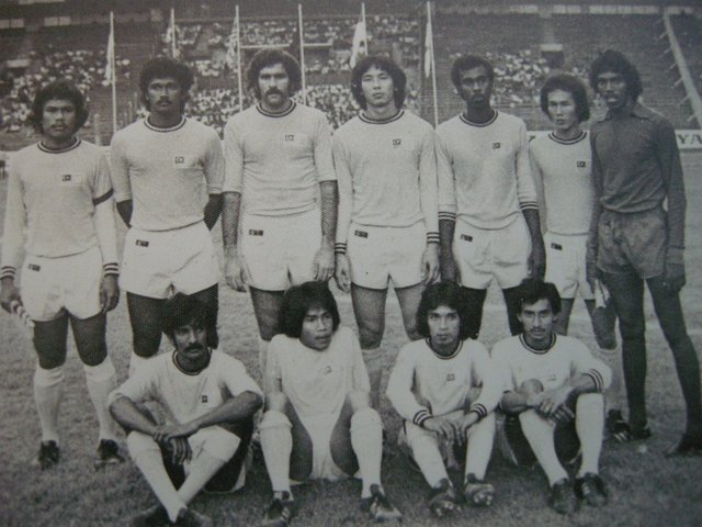 mokhtar dahari family