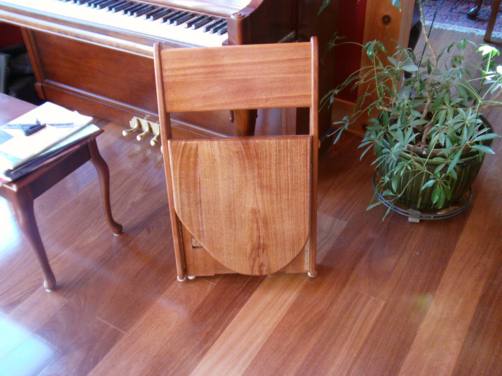 Jacala Woodworks Guitar Chair Additional Views (Folded)