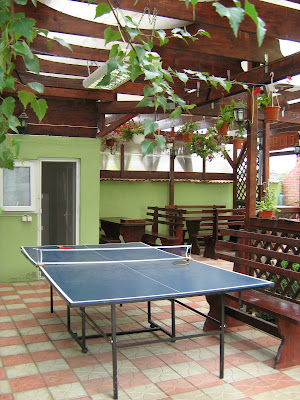 Vila Oblio,  dotari,  facilitati,  dotari si facilitati, galerie,  gratar,  foisor,  parcare pazita, bucatarie,  dus,  apa calda 24/7, 