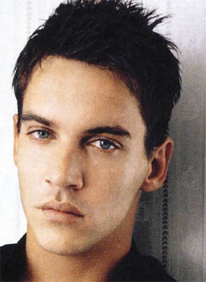 http://1.bp.blogspot.com/_gRObVWbUQe0/TGtwNOrz3hI/AAAAAAAAAB4/CchugmMWpHs/s1600/jonathan_rhys-meyers.jpg