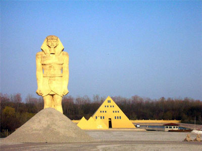 [COOL_BUILDING_9.jpg]