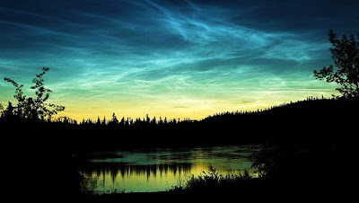 صورنادرة للسحب سبحان الله Noctilucent+Clouds+1