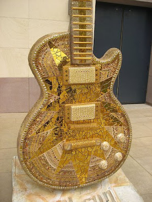 gold-guitar.jpg