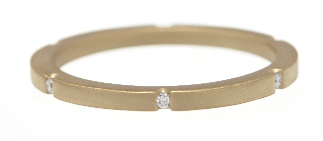 [siobhan+ring+-+diamond.jpg]