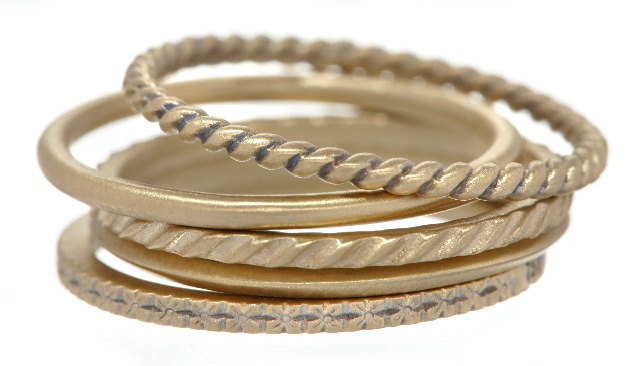 [siobhan+ring+-+gold+stack.jpg]