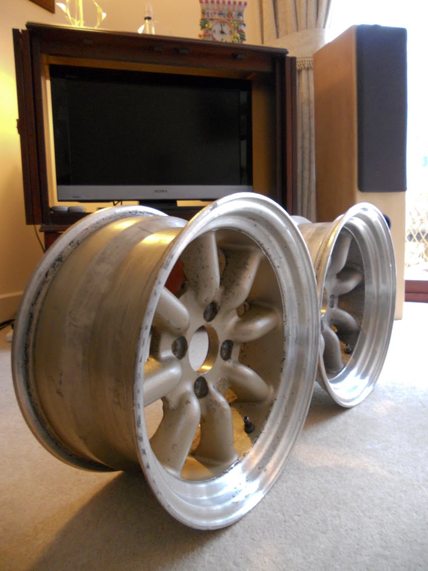 Staggered wheels on Miatas