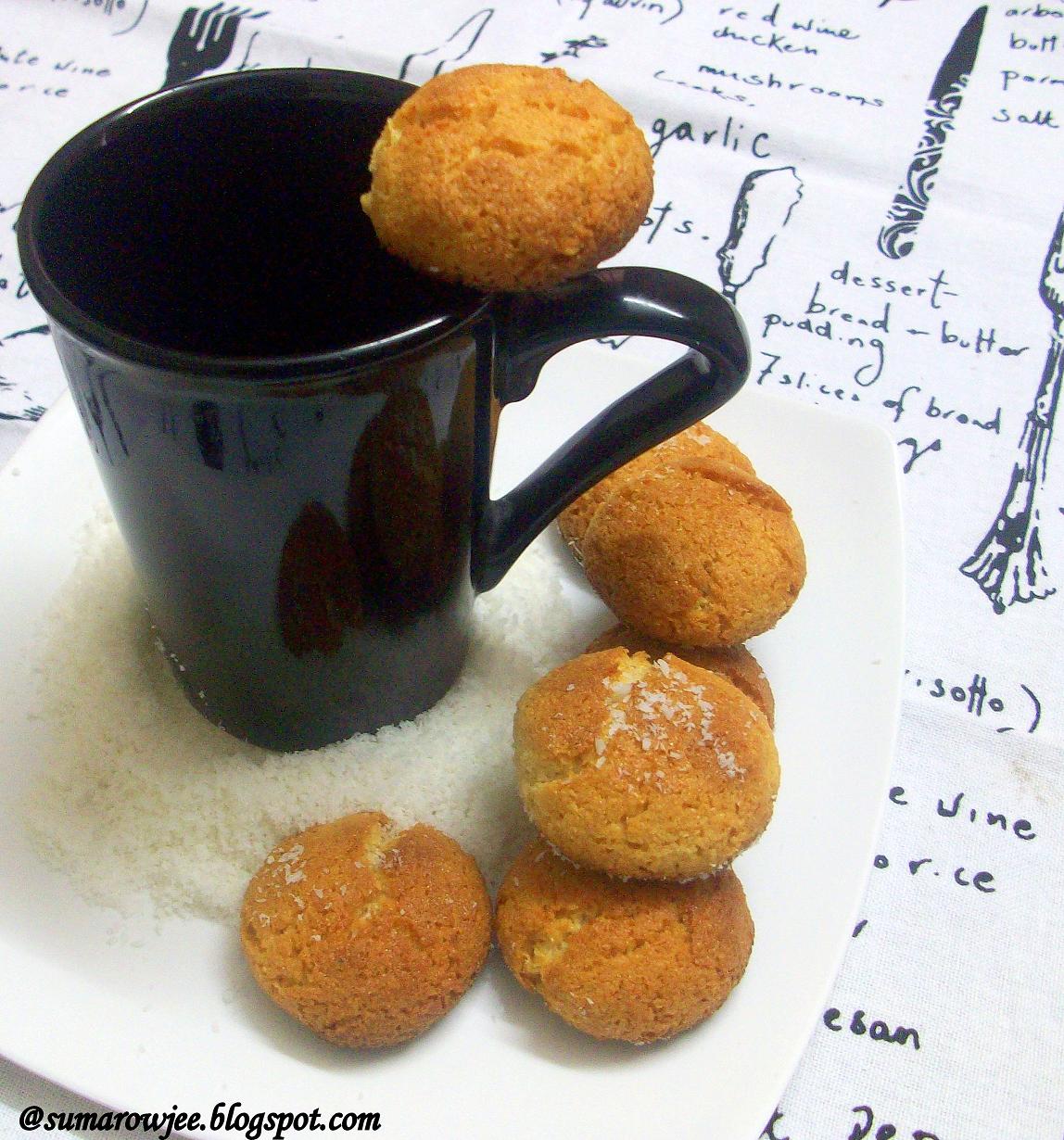 Cakes & More Eggless Coconut Macaroons