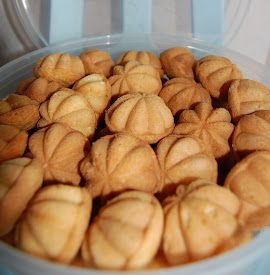 kuih Bahulu Cermai