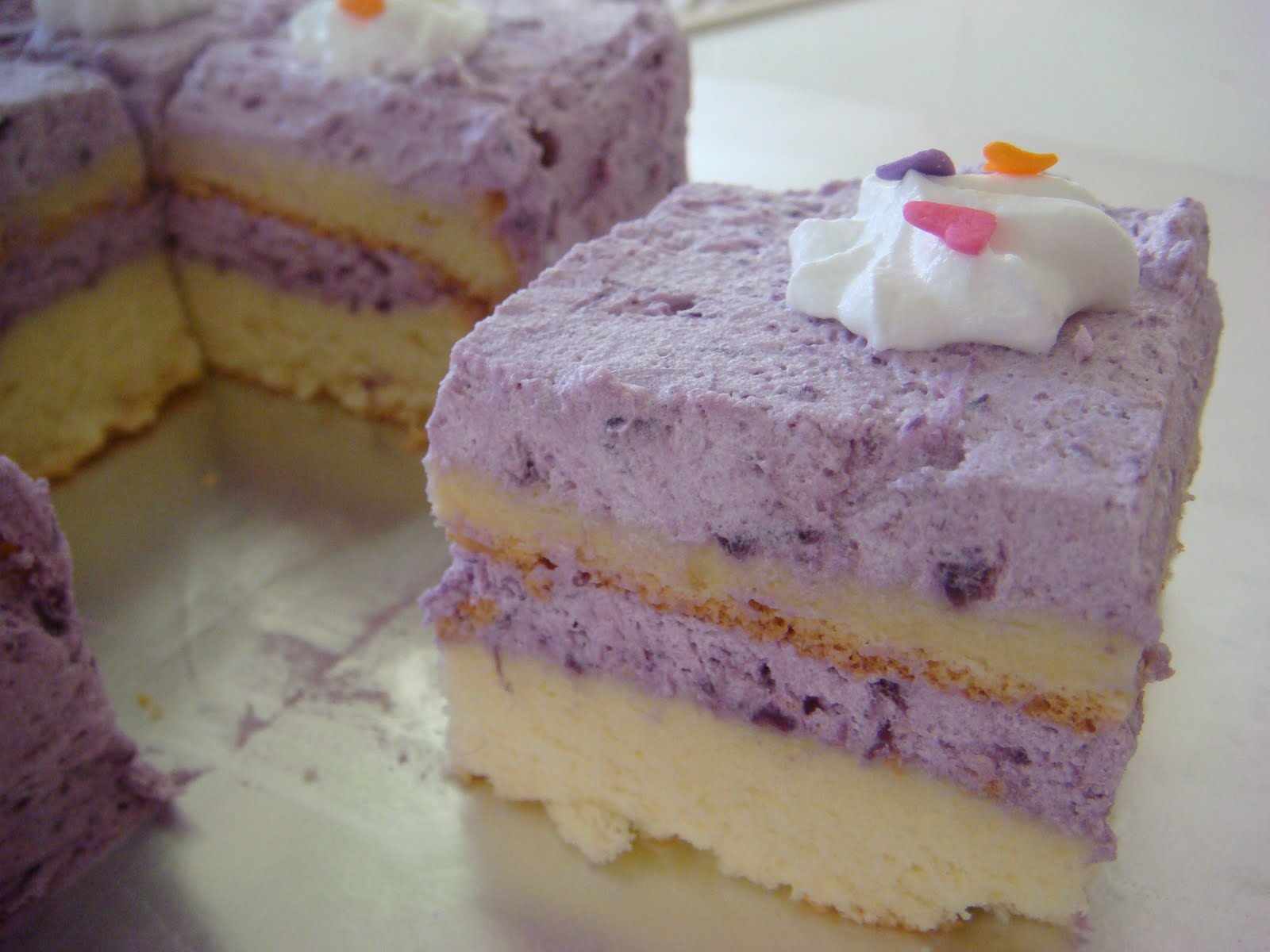 【戀家‧生活宅記】Homemade Heaven: 紫薯蛋糕 Sweet Purple Potato Cake (附食譜)
