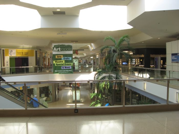 Totally Malls Chesterfield Mall, Chesterfield MO