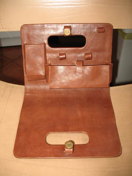 Litlle ofice briefcase for women