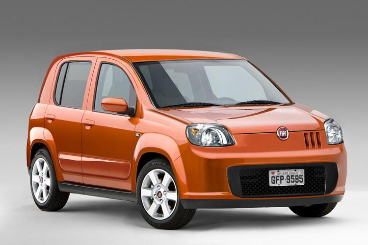 ITALIANO BRASILEIRO Nuova Fiat Uno auto dell'anno 2011