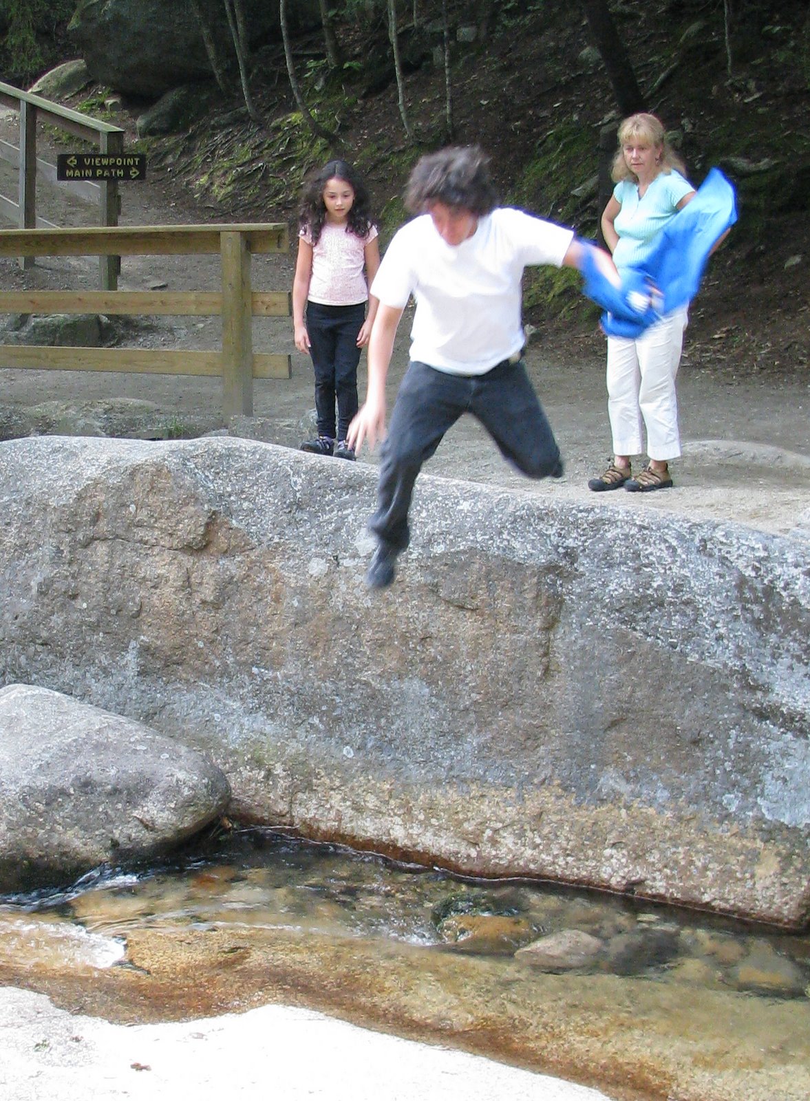 [2007-08-10+165204+0.JPG]