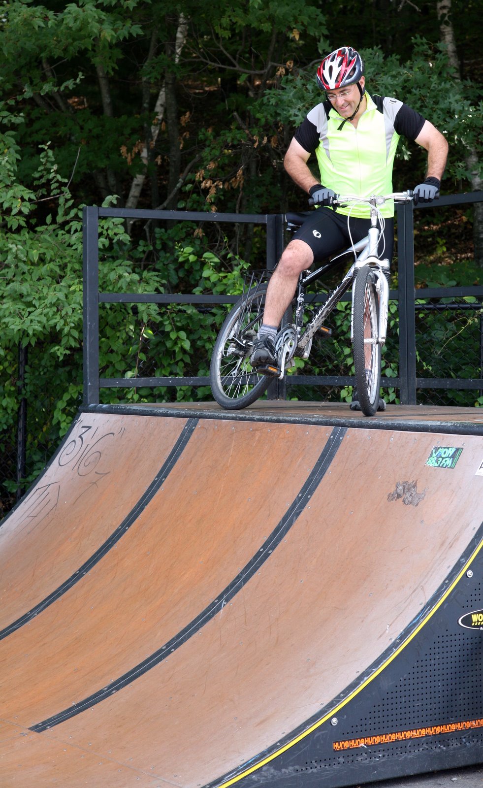 [2007-09-16+152955+6.JPG]