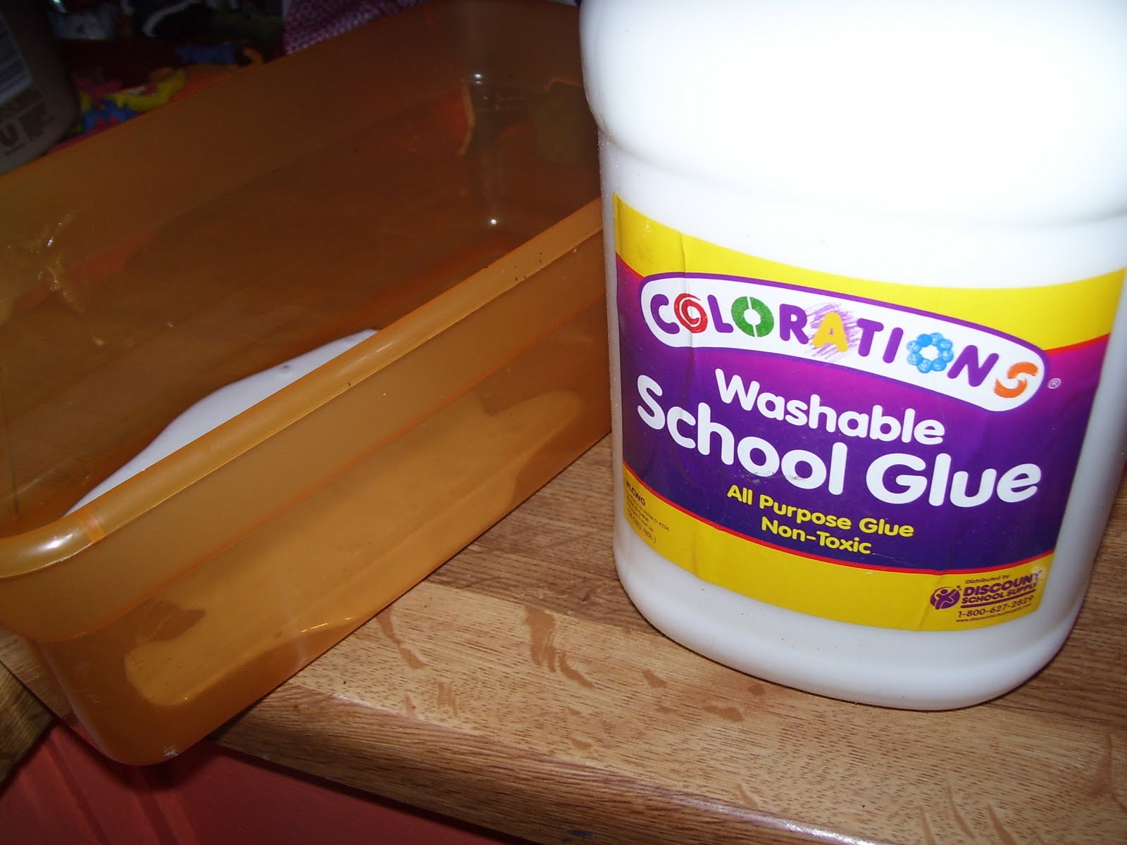 Puffy Paint (Shaving Cream!) Ghosts! Child Central Station