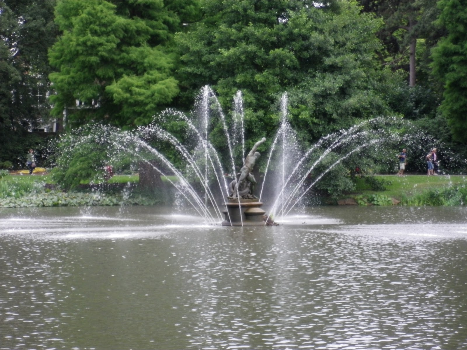 A Garden Tour: Kew Gardens