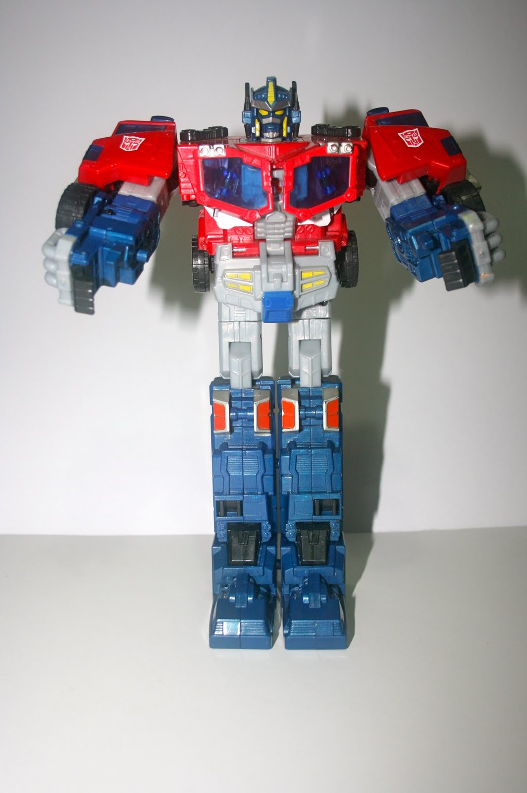 EL DRAGON DORADO TRANSFORMERS OPTIMUS PRIME TAKARA / HASBRO 2004