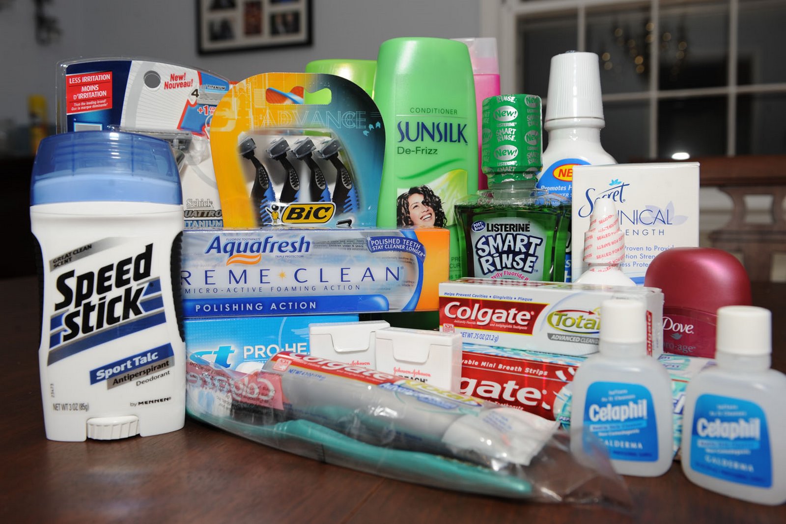 [gifts2_resized.jpg]