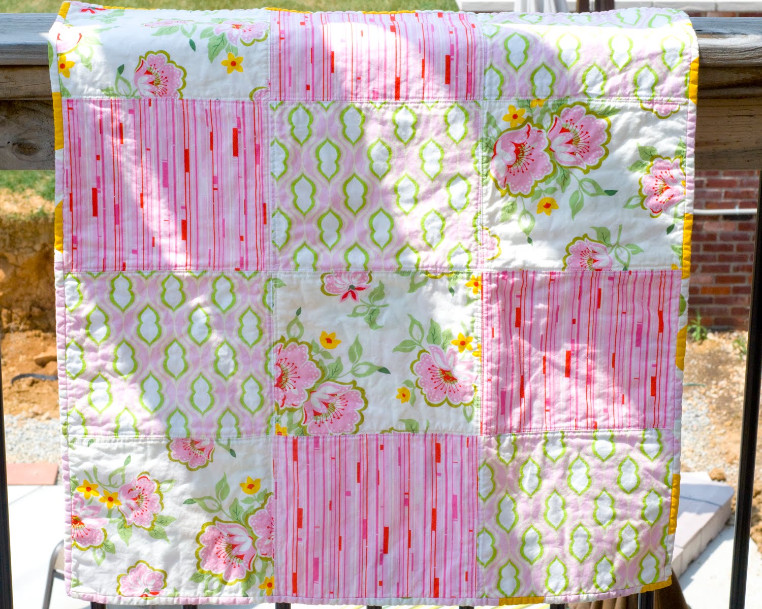 Tutorial Fat Quarter Baby Dress & Easy Baby Quilt