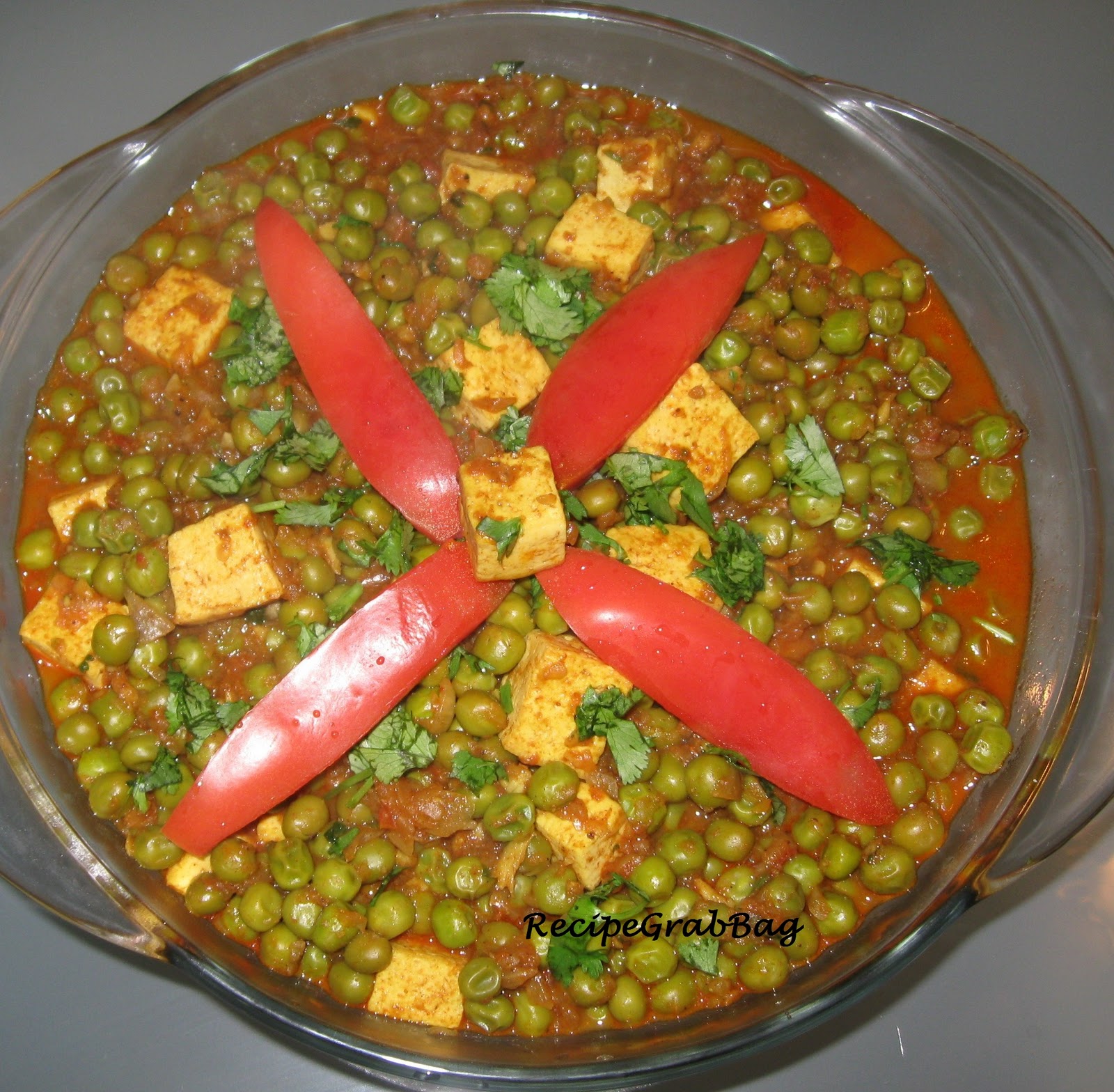 RecipeGrabBag Green Peas with Tofu (Tofu Mutter)