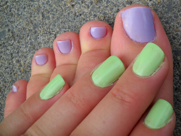 nail & toenail polish color combos