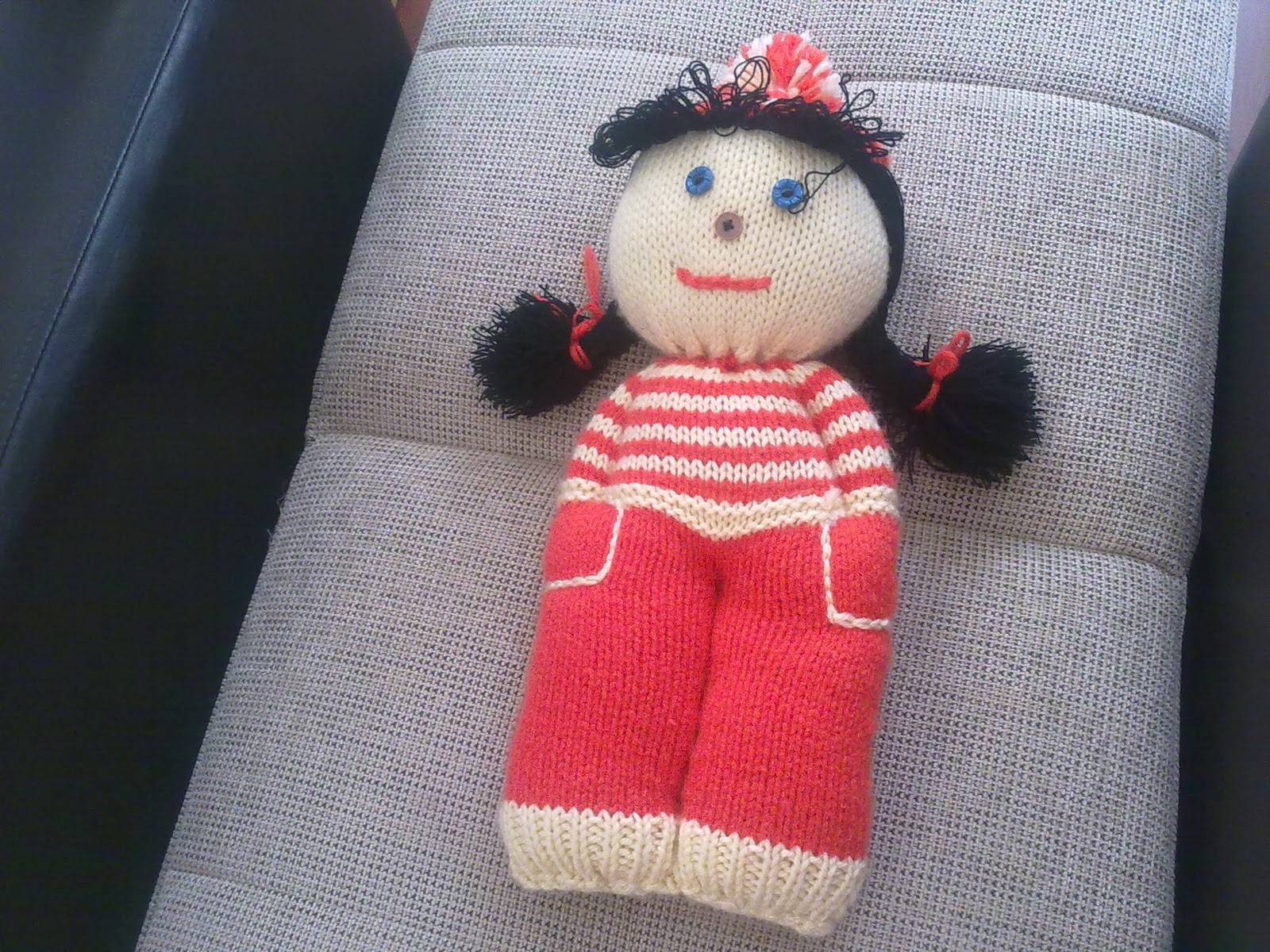 EL EMEKLERİMİZ YÜNDEN KOLAY BEBEK YAPIMI EL EMEKLERİMİZ YÜNDEN KOLAY BEBEK YAPIMI