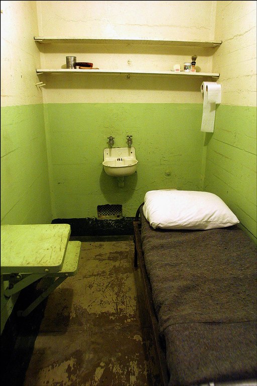 [alcatraz-cell.jpg]