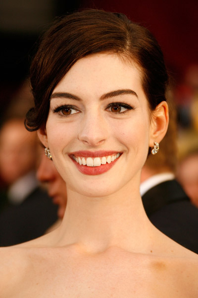 [anne-hathaway-oscars2.jpg]