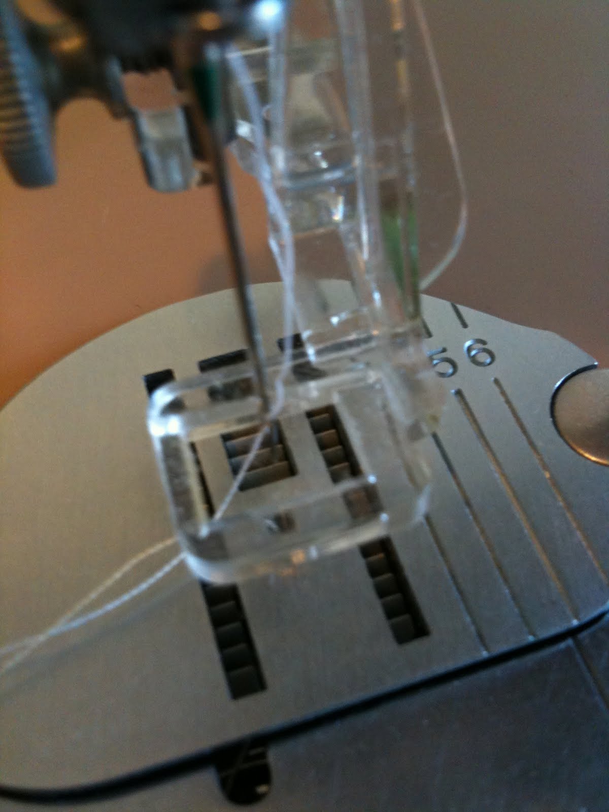 A Few Scraps Free Motion Quilting Feed dogs