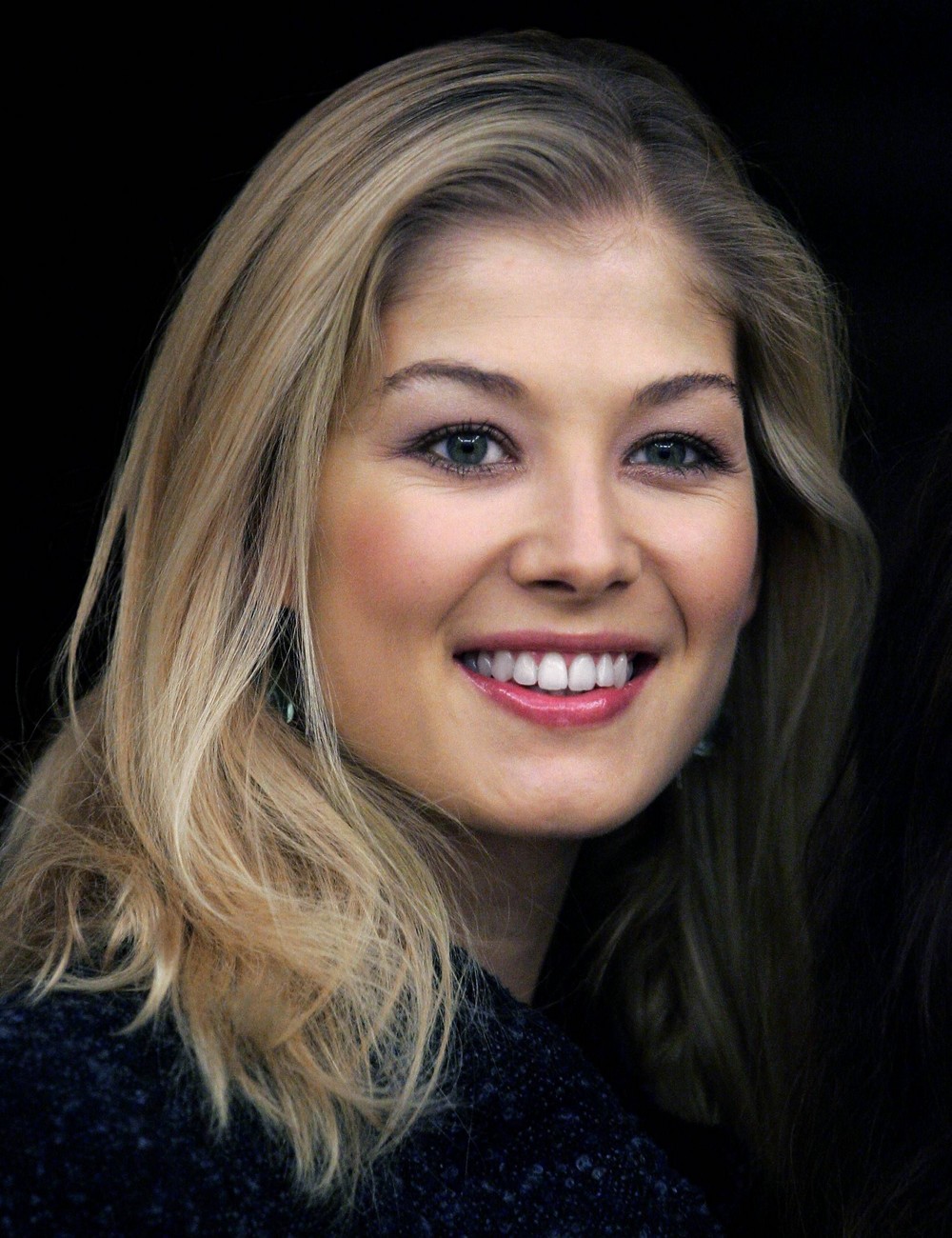 rosamund-pike-mare.jpg