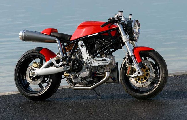 [lazareth_ducati_sport1000-2.bmp]