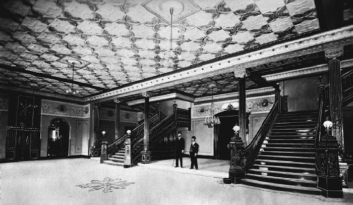 Antiguo TEATRO DE LOS HÉROES