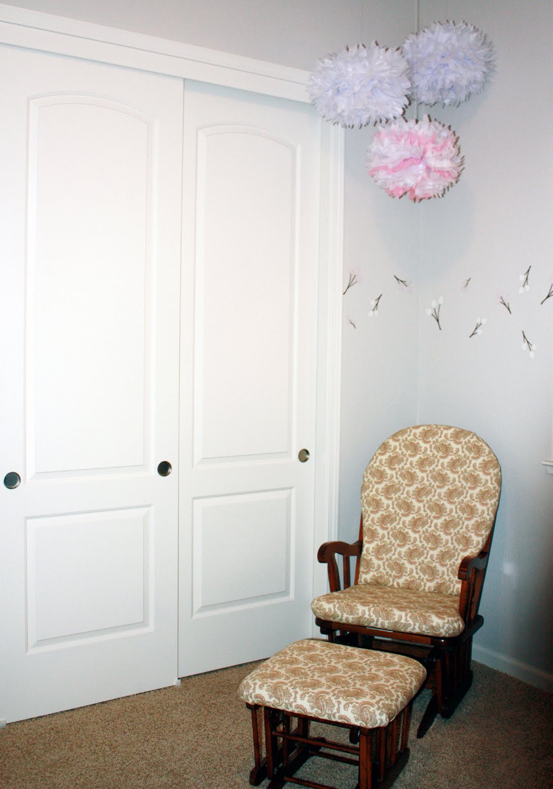 The Sassy Pepper TUTORIAL Tissue Puff Balls!