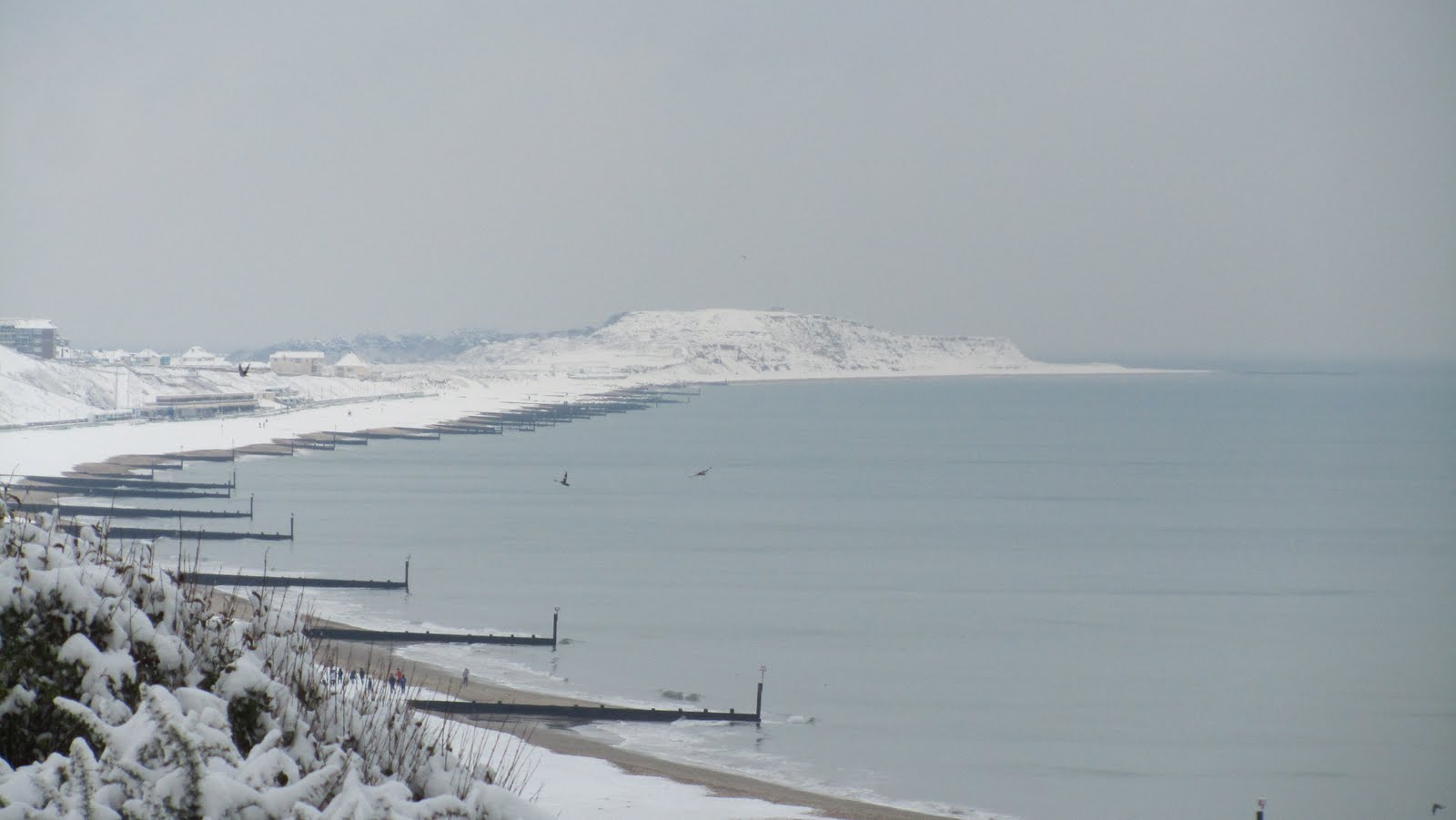 Maggie's Magic Pantry Snow on the beach at Bournemouth