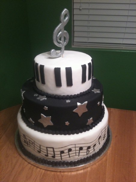 music%2Bcake%2Bfor%2Bauction.jpg