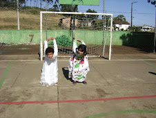 Alunos realizando atividades recreativas nas aulas de Ed. Física.