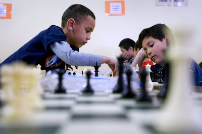 Considerações preliminares sobre a importância do xadrez no ambiente  escolar: um estudo a partir do olhar discente