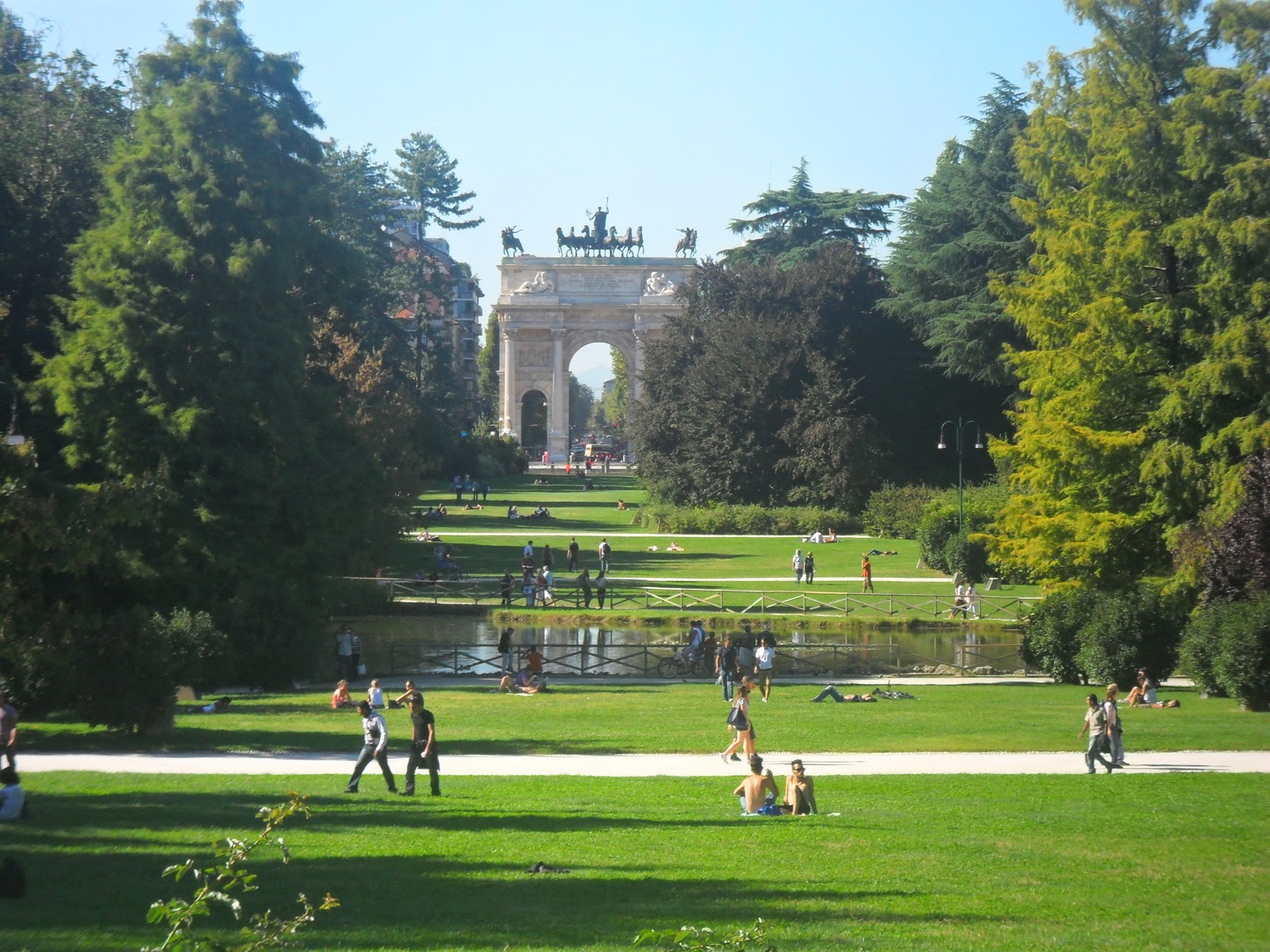ようこそミラノへ センピオーネ公園 Parco Sempione