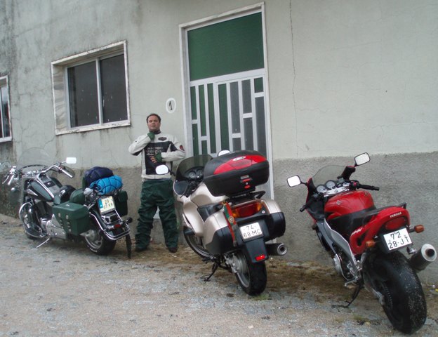 [moto17.JPG]