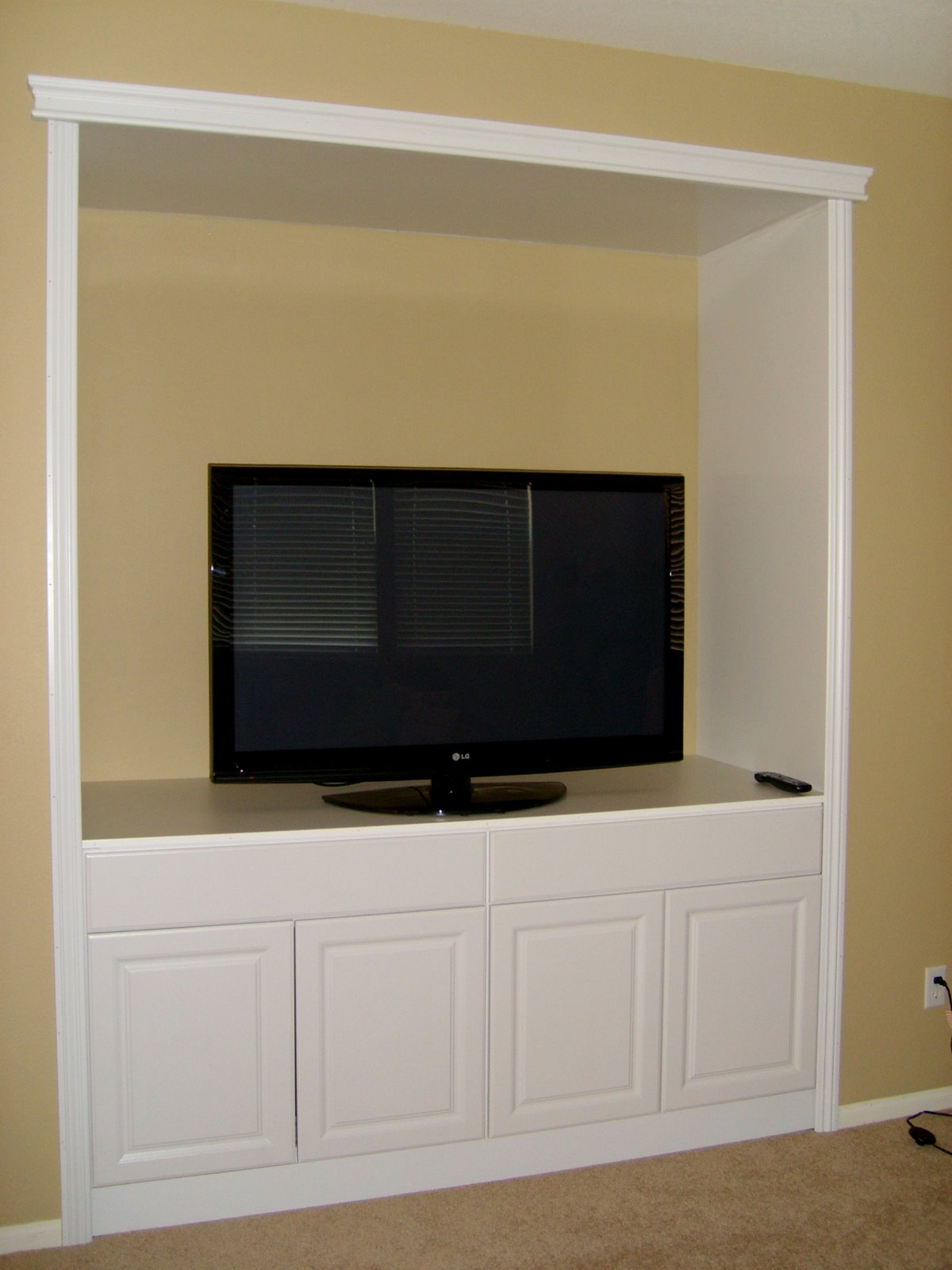 the Hott Spott DIY Built In Media Center Part 3