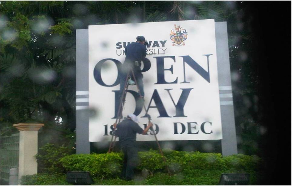 Sunway University Logo