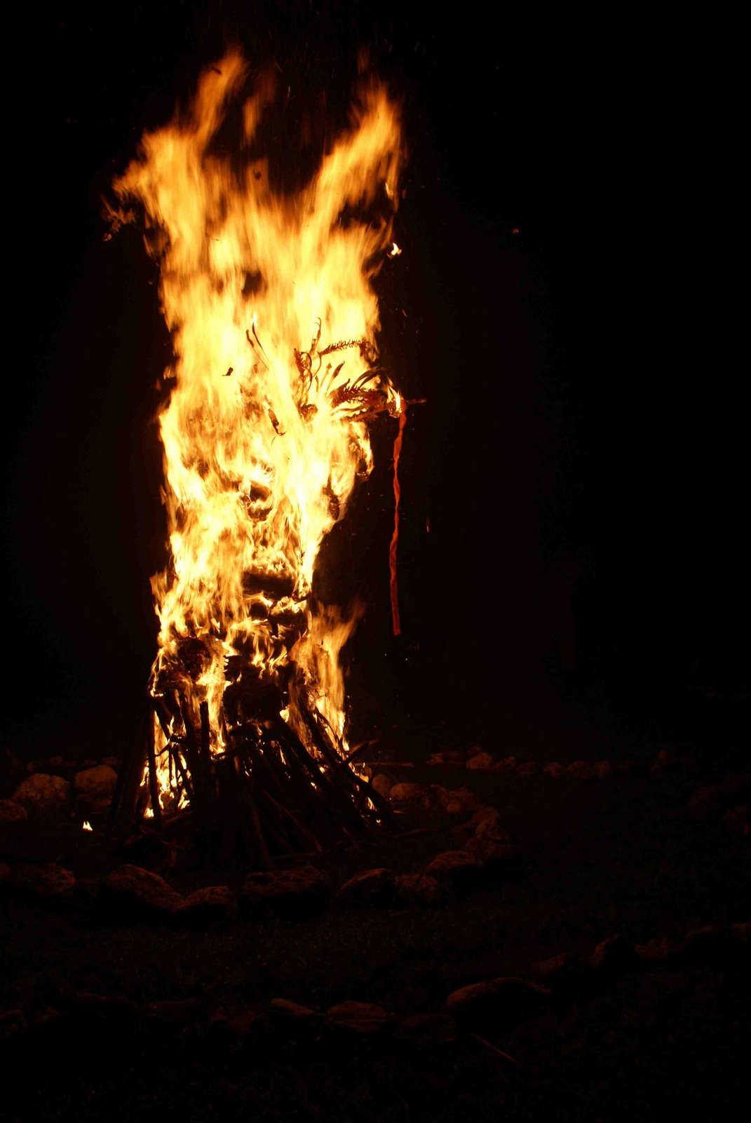 [5more+fire+spirts.jpg]