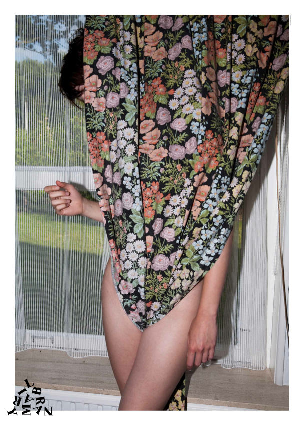 http://1.bp.blogspot.com/_htYrpbAOAt8/TBTVmJwWiAI/AAAAAAAACzM/X9SG1WG33-U/s1600/Viviane+Sassen.jpg