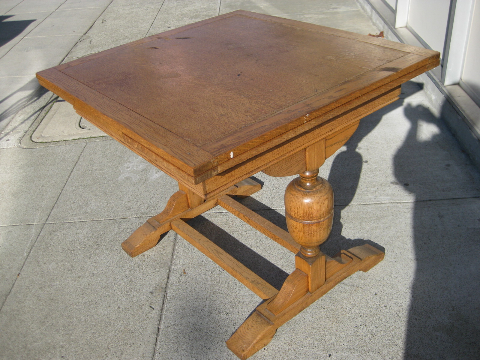 English Table