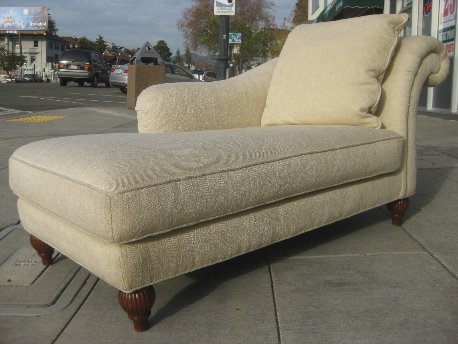 Chaise Lounge Chair