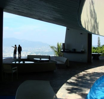 Architect John Lautner