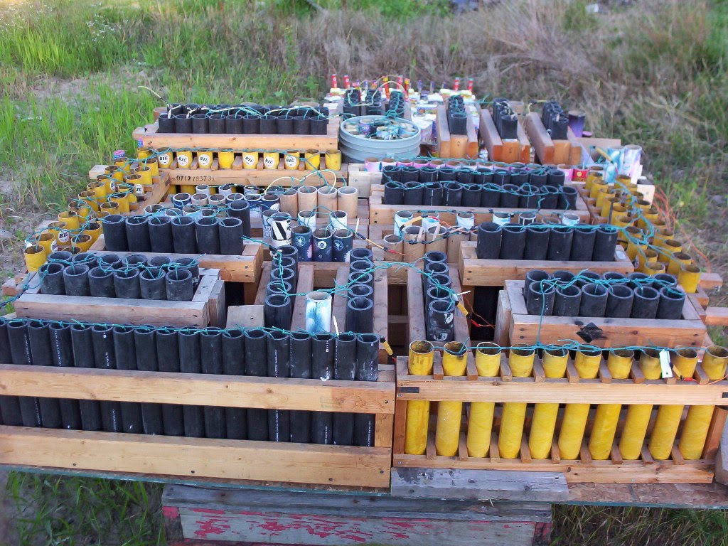JOSH'S MORTAR RACK fireworks