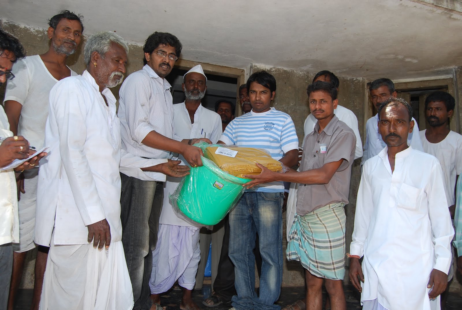 [Kajgal_reliefWork_25Oct_14.JPG]