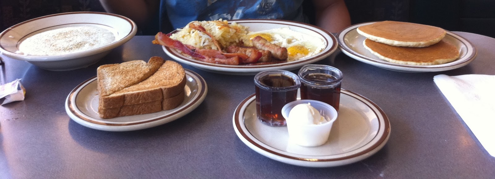Wandering Chopsticks DC Diner food at Denny's