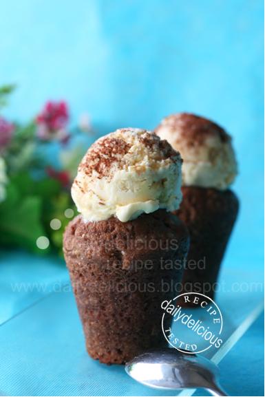 [Mini+chocolate+cake_1.jpg]